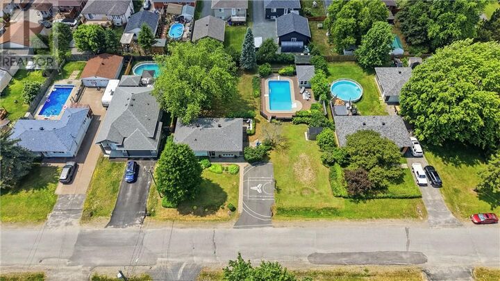 Property Photo:  4663 Guy Avenue  ON P3P 1G1 