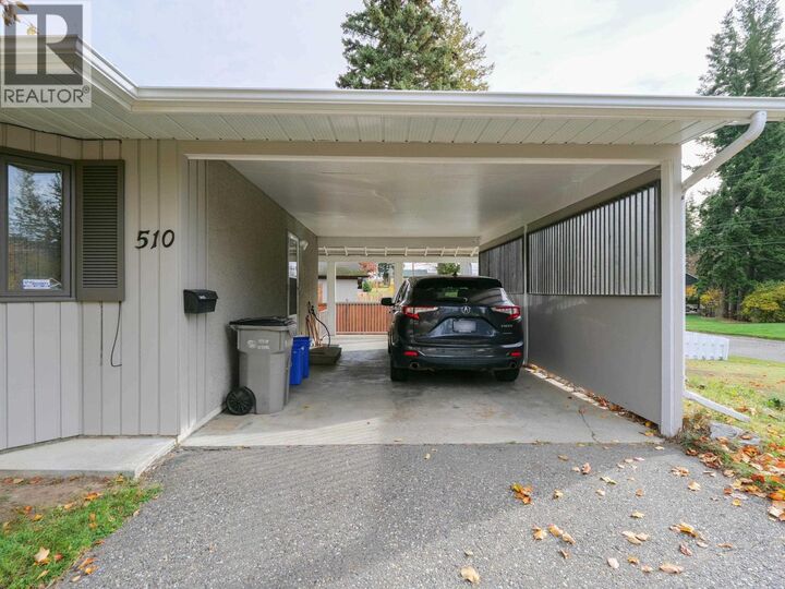 Property Photo:  510 Pinchbeck Street  BC V2J 1N5 