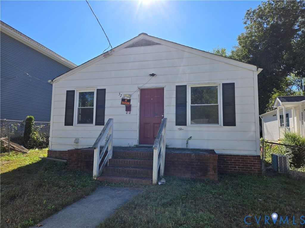 Property Photo:  320 Shore Street  VA 23803 
