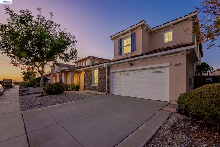 Property Photo:  2851 Dune Cir  CA 94545 