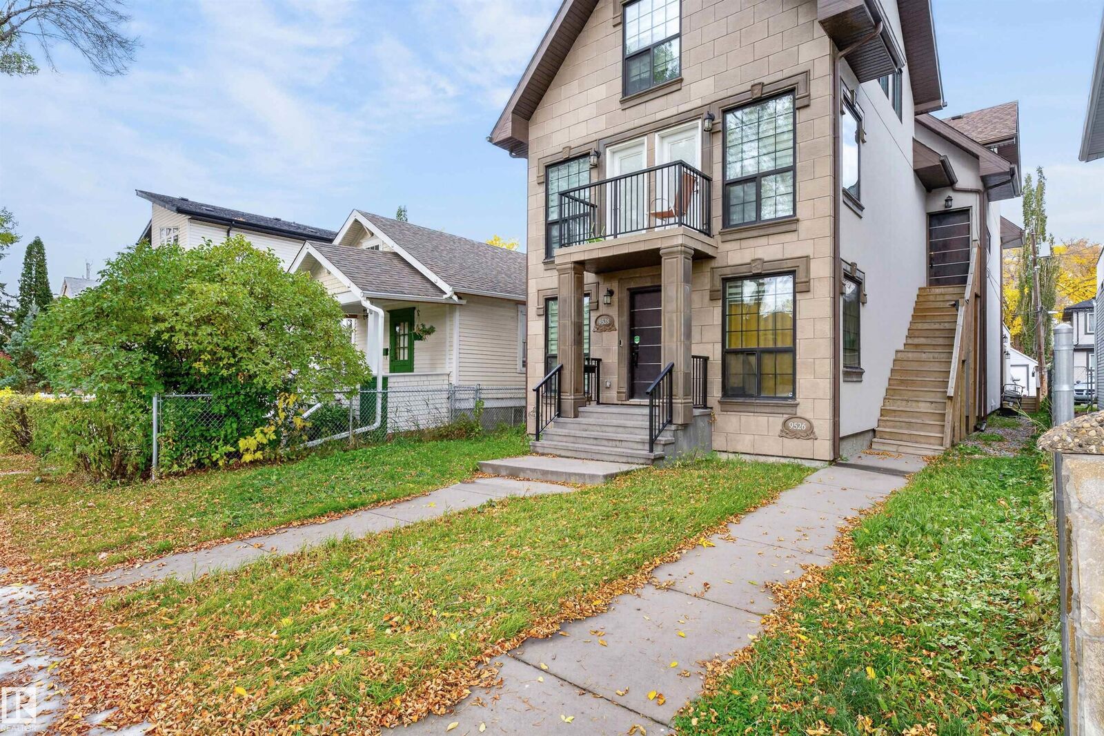 Property Photo:  9526 109A Avenue NW  AB T5H 1G3 
