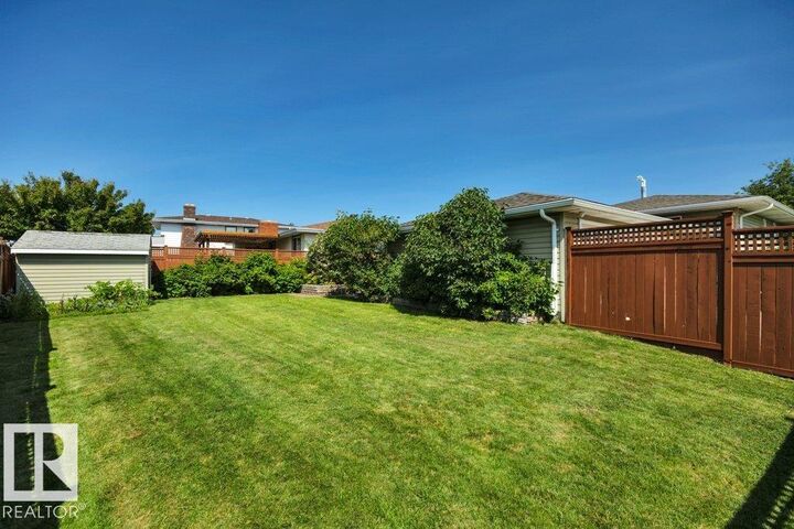 Property Photo:  6960 21 Avenue NW  AB T6K 2H4 