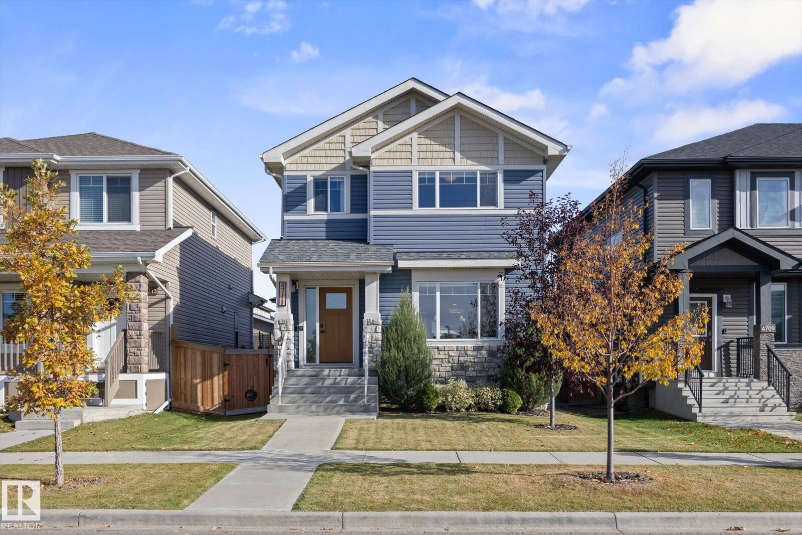Property Photo:  4711 36 Street  AB T4X 2C3 