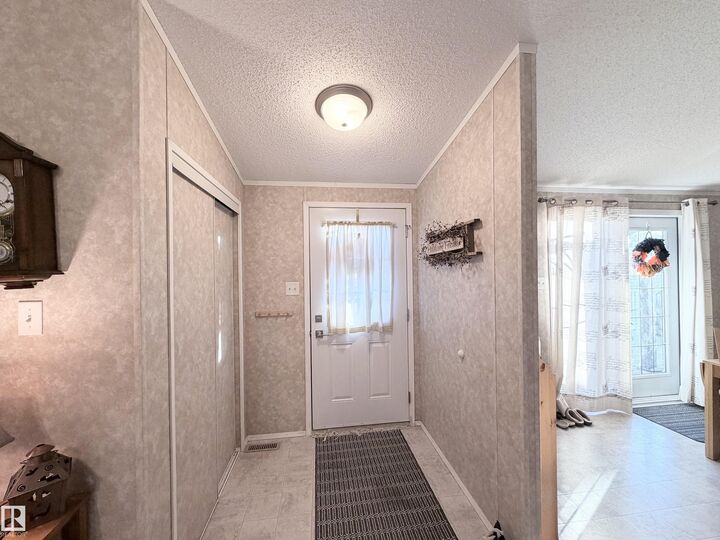 Property Photo: 118 Oak Wood Road NW AB T6P 0A2