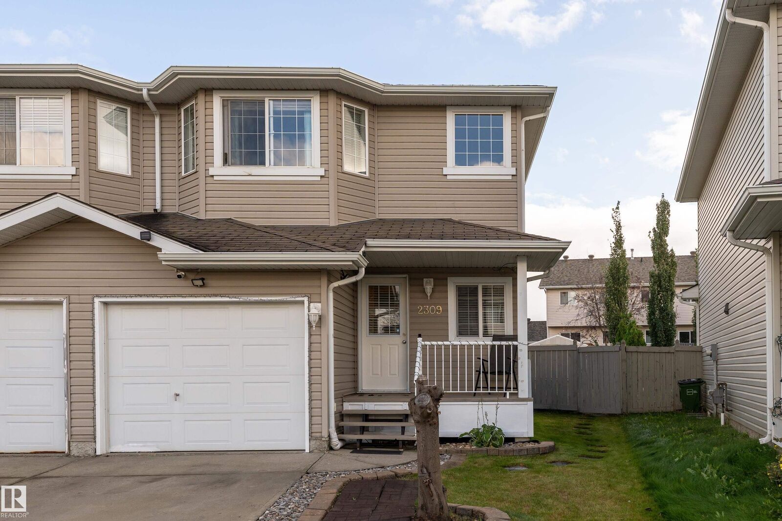 Property Photo: 2309 27 Avenue NW AB T6T 0A5
