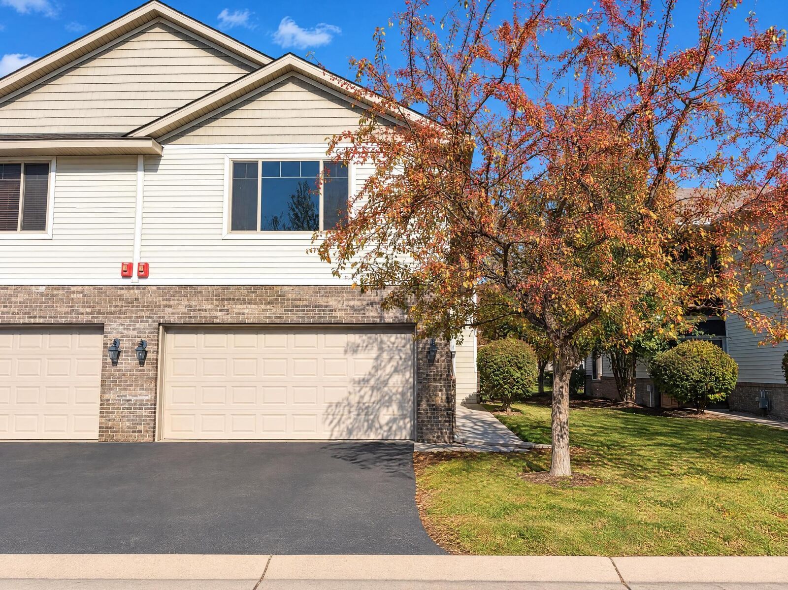 Property Photo:  151 Morgan Lane  MN 55014 