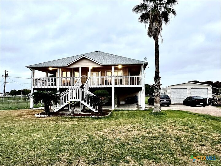 Property Photo:  2507 W Bayshore Drive  TX 77465 