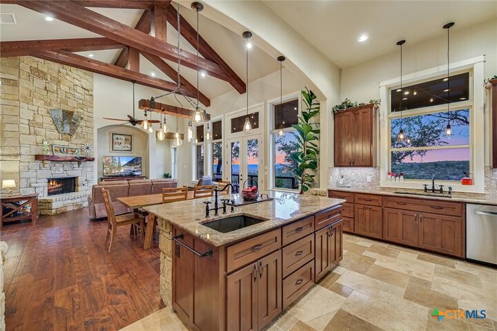 Property Photo: 104 Mesa Drive TX 78676