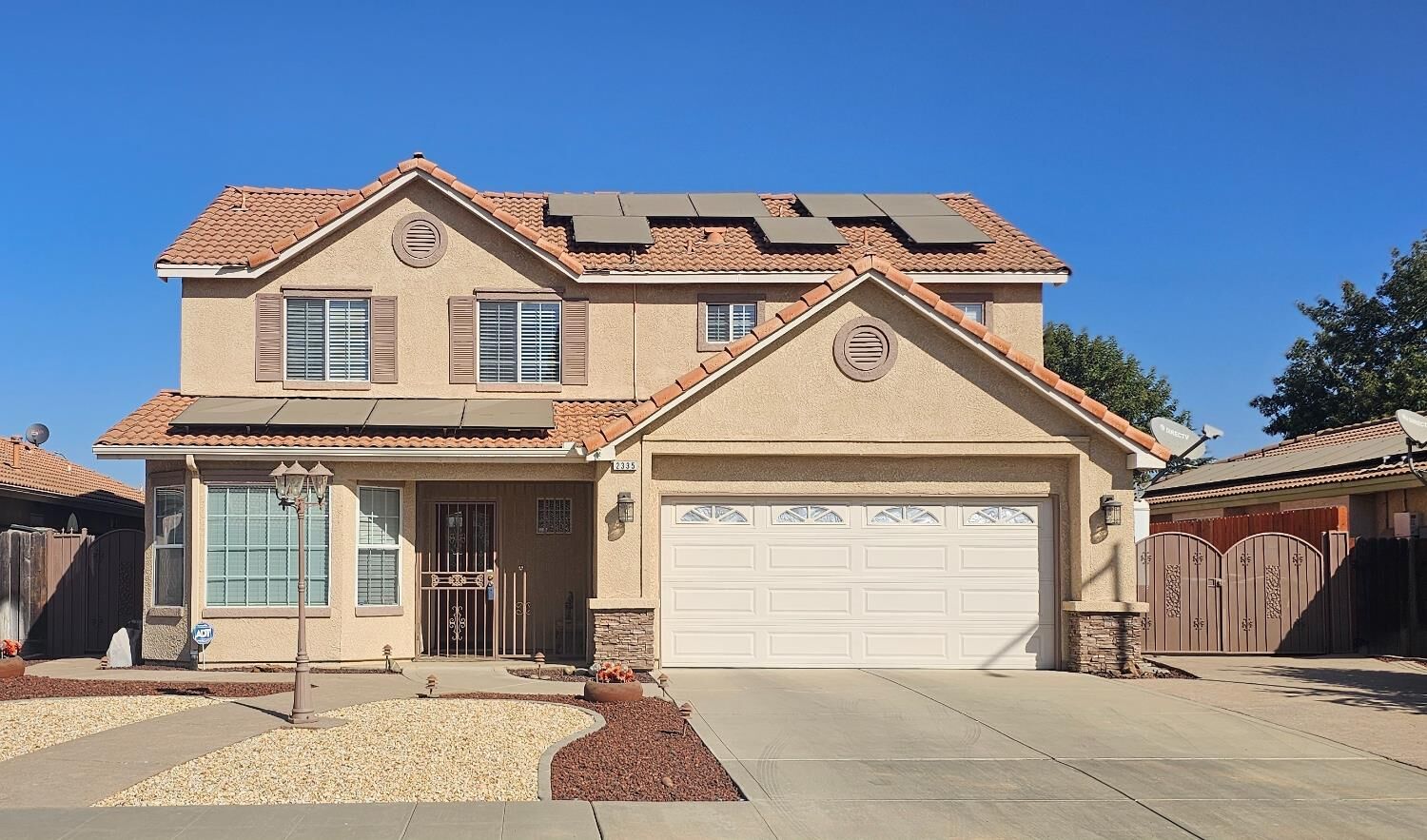 Property Photo: 2335 Judith Way CA 93637