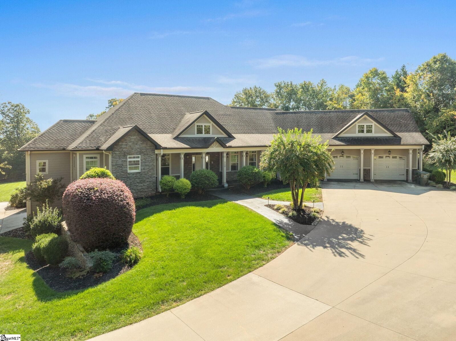 Property Photo:  210 Sloan Road  SC 29365 