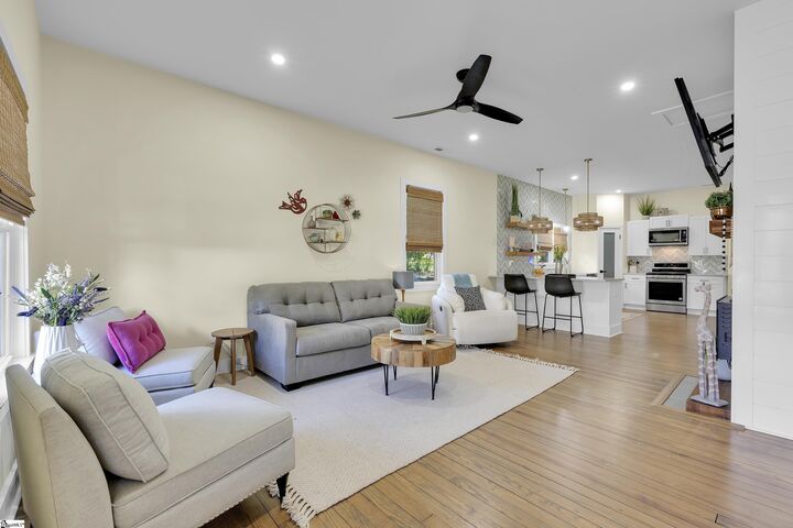 Property Photo:  281 Moore Street  SC 29605 