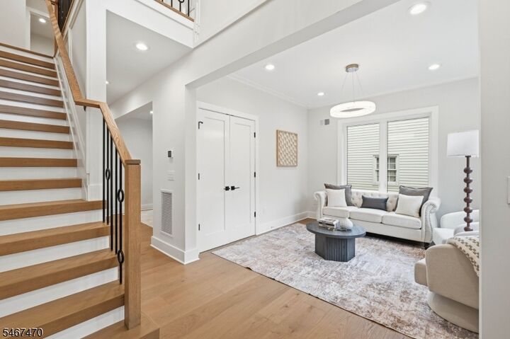 Property Photo:  50 W Hobart Gap Rd  NJ 07039 