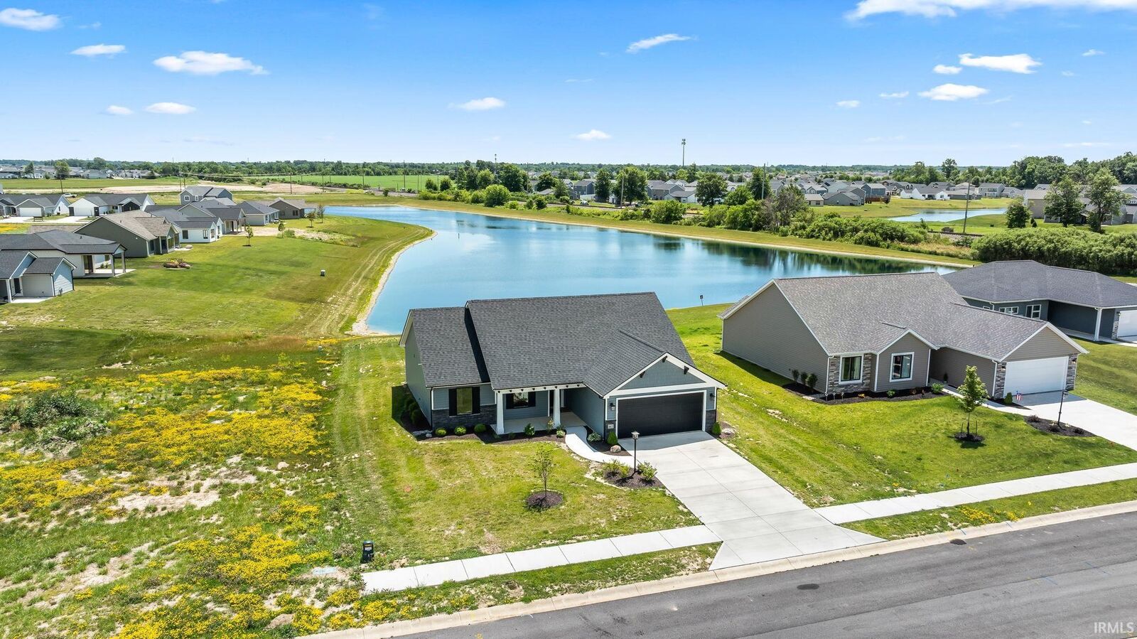 Property Photo: 862 Zenos Boulevard IN 46818
