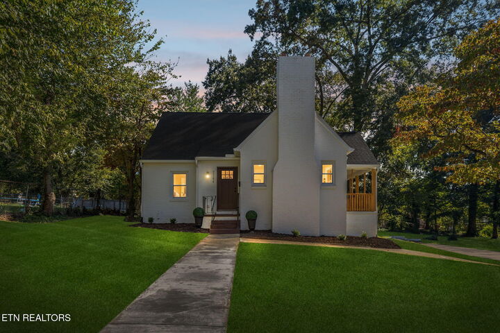 Property Photo:  2746 Linden Ave  TN 37914 