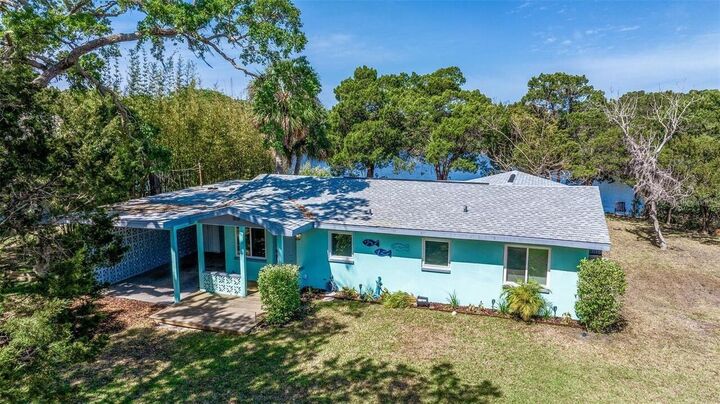 Property Photo:  5275 Miller Bayou Drive  FL 34668 