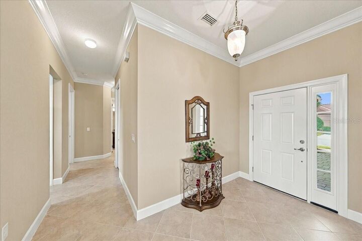 Property Photo:  13121 Creekside Lane  FL 33953 