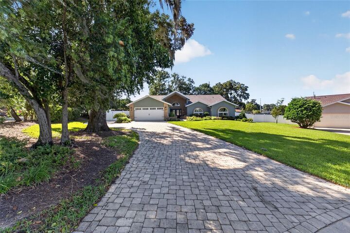 Property Photo:  3012 SE 23rd Avenue  FL 34471 
