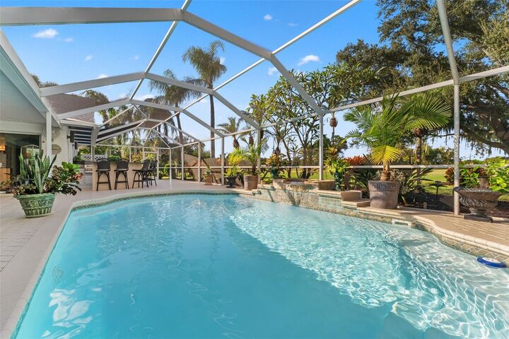 Property Photo: 966 N Doral Lane FL 34293