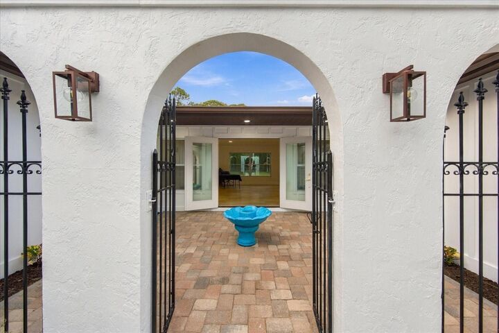 Property Photo:  3151 53rd Street  FL 34234 