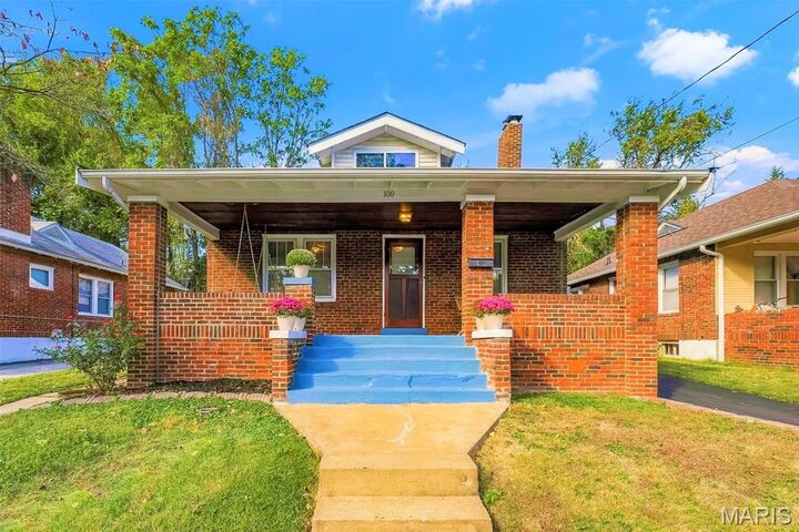 Property Photo:  109 Lawrence Avenue  MO 63135 