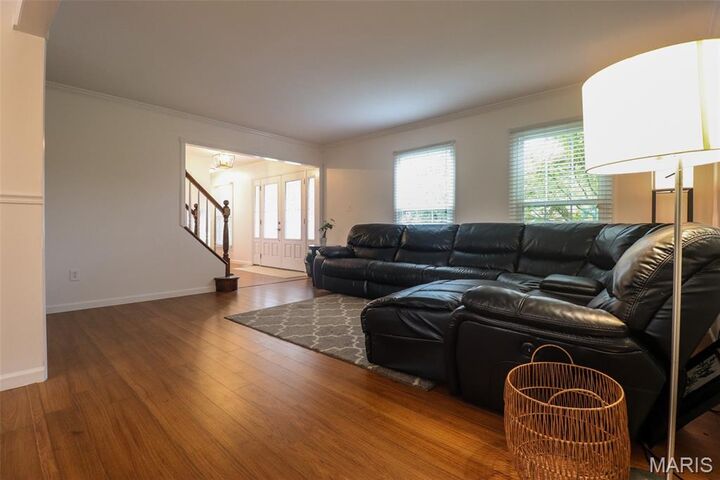Property Photo:  2502 Forest Leaf Parkway  MO 63011 