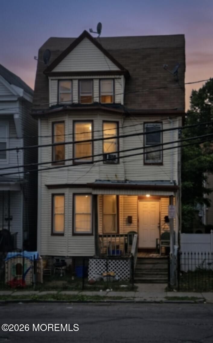Property Photo:  94 Peabody Place  NJ 07104 