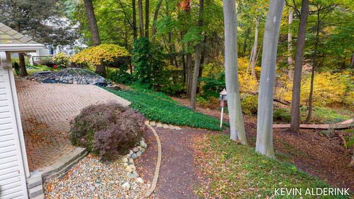 Property Photo: 14688 Creek Edge Drive MI 49424