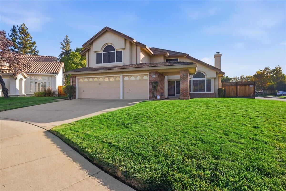 Property Photo: 761 Petrig Street CA 95376