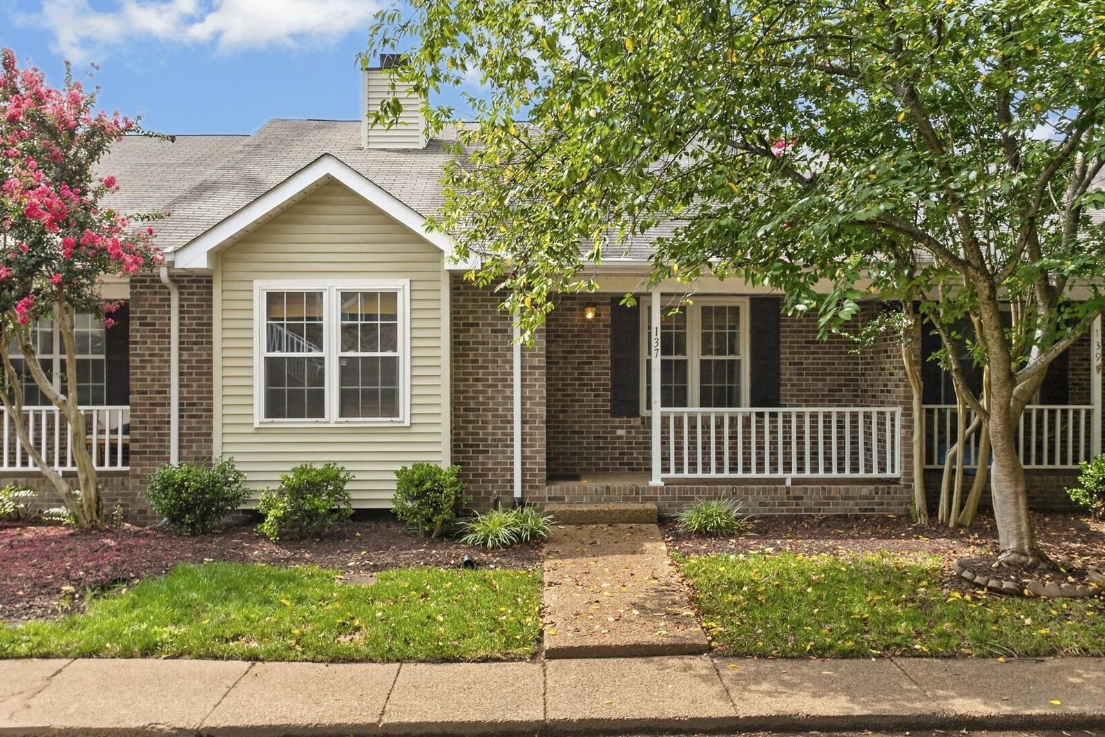Property Photo: 137 Pepper Ridge Cir TN 37013