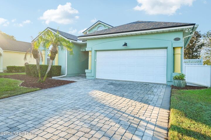 Property Photo: 709 Blackmoor Gate Lane FL 32084