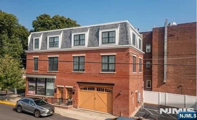 Property Photo:  368 Paterson Avenue Left  NJ 07073 
