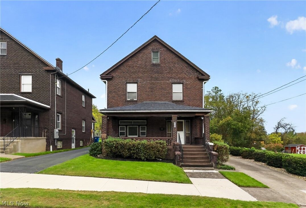 Property Photo:  131 Madison Street  OH 44405 