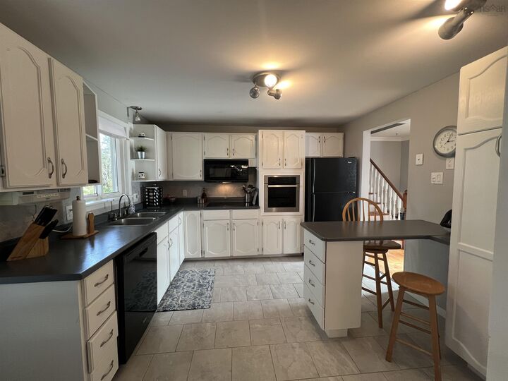 Property Photo: 13030 Highway 2 NS B6L 5C6