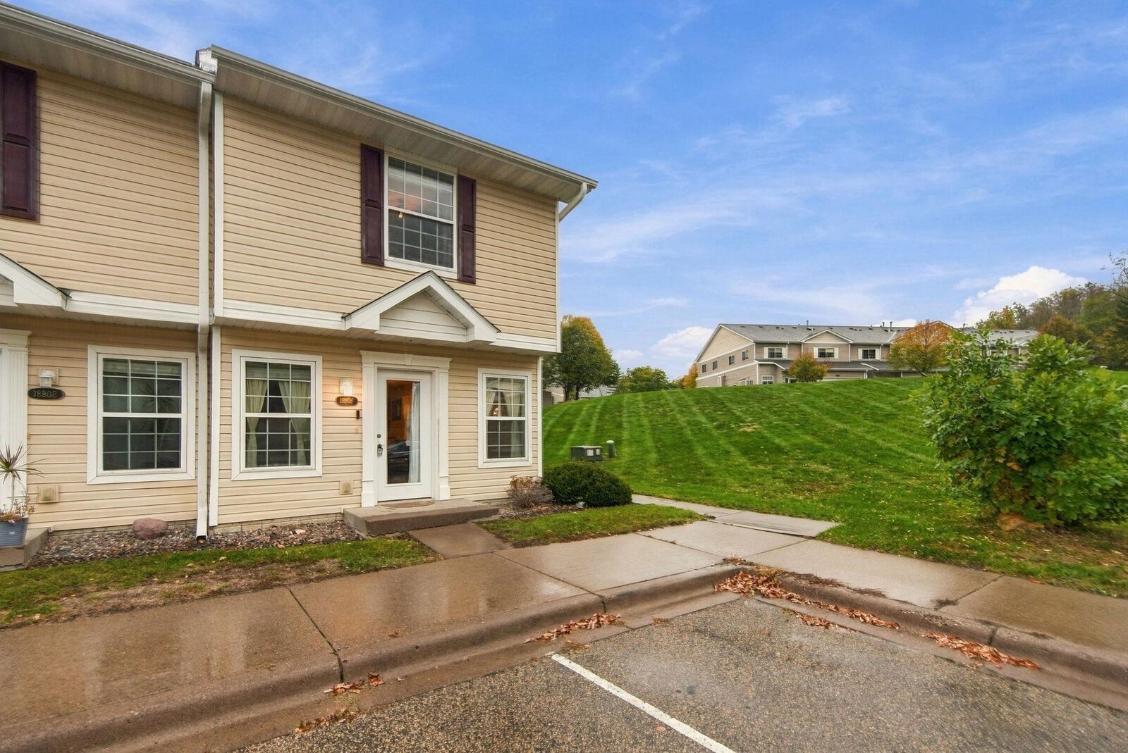 Property Photo:  1890 Fisher Way F  WI 54022 