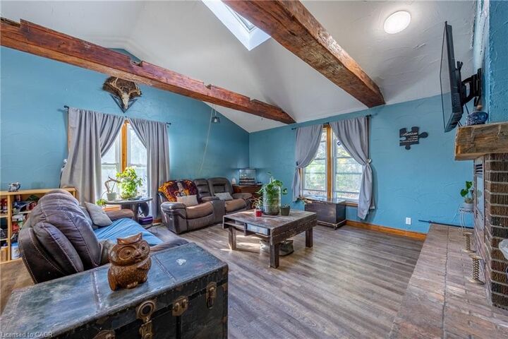 Property Photo: 739 James Street ON N4B 2C6