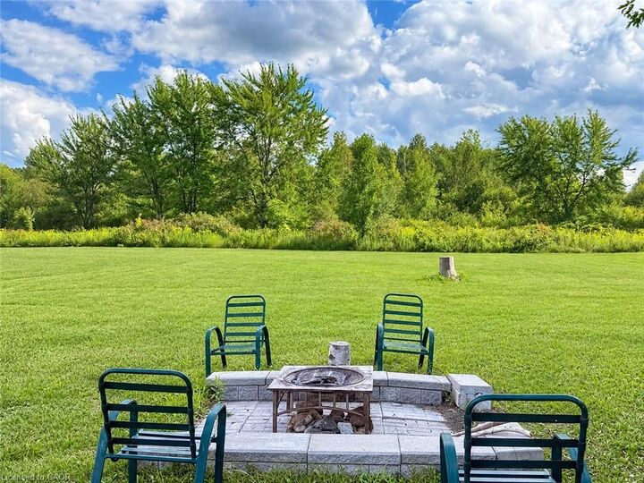Property Photo:  365 Adeline Drive  ON L4P 3C4 