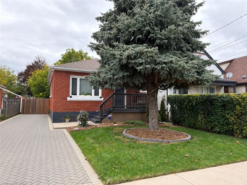 Property Photo:  134 East 24th Street Lower  ON L8V 2Y3 