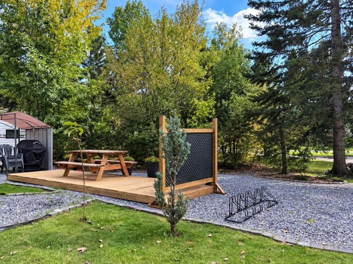 Property Photo:  1 Timber Rise  AB T0M 1X0 