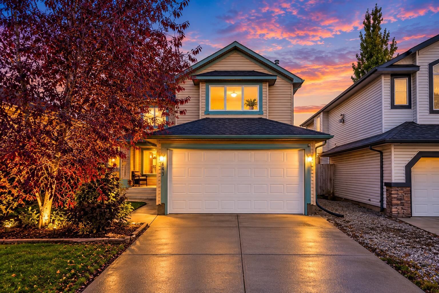 Property Photo: 141 Shannon Square SW AB T2Y 4K3