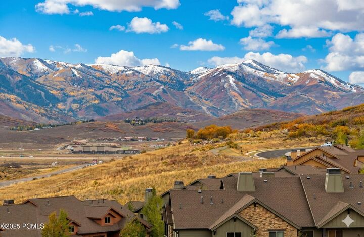 Property Photo: 14261 N Council Fire Trail UT 84036