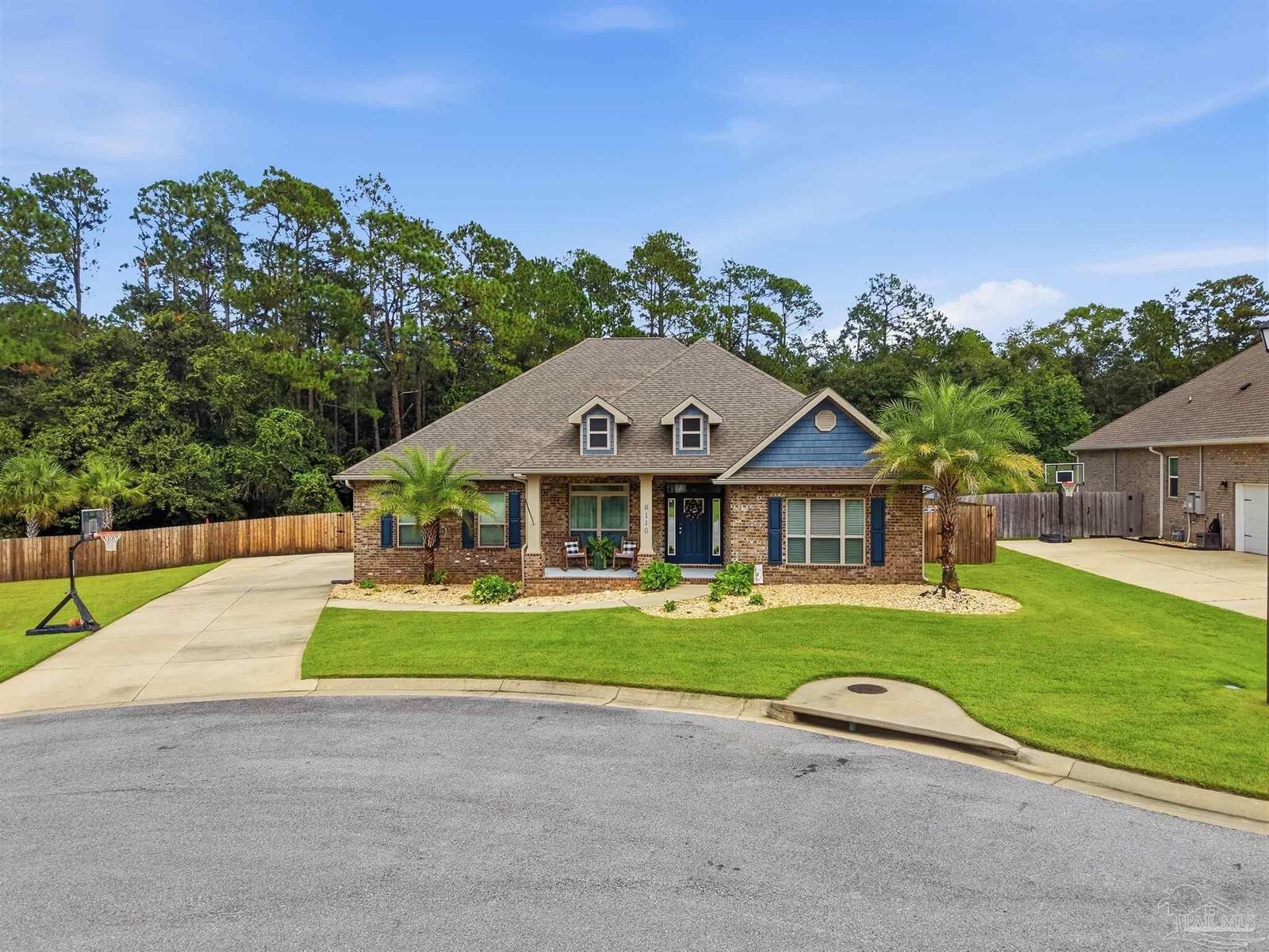 Property Photo: 8110 Stream Ridge Rd FL 32526