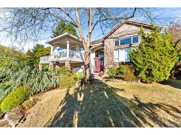Property Photo:  15513 SE 39th Cir  WA 98683 