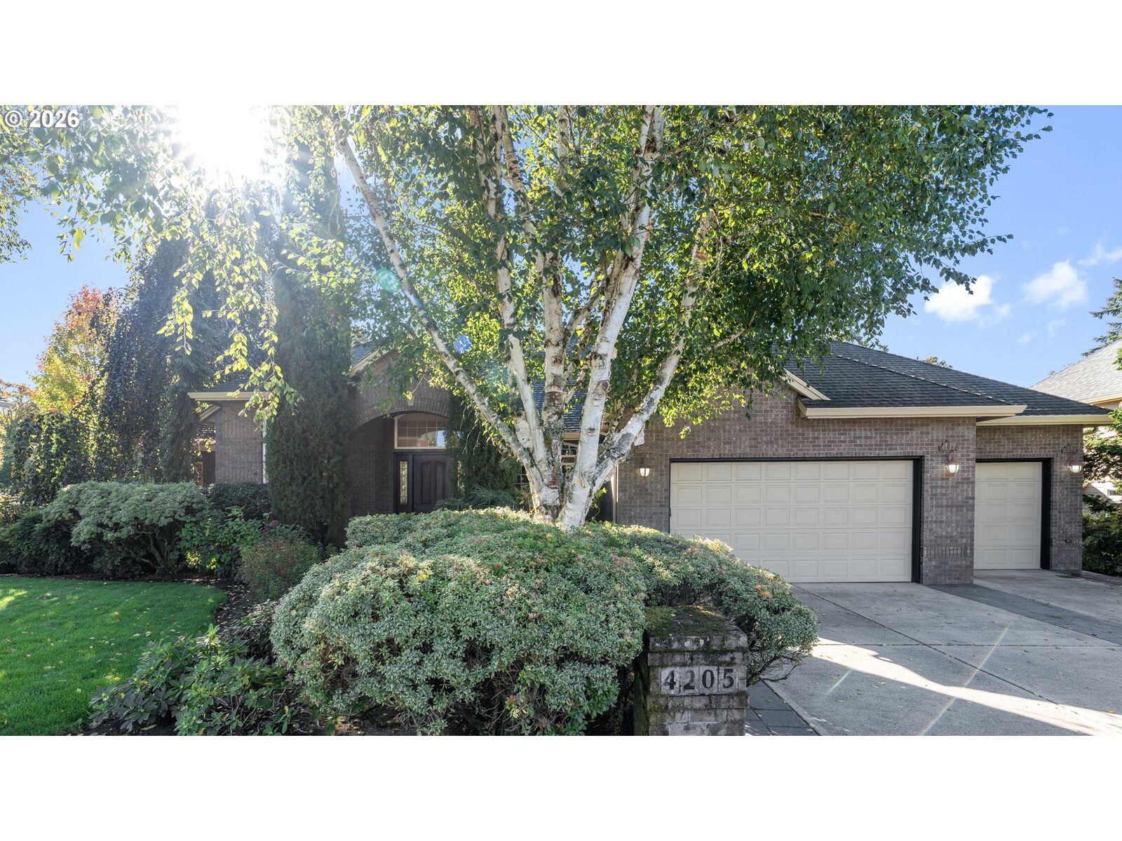 Property Photo: 4205 NW 118th Cir WA 98685