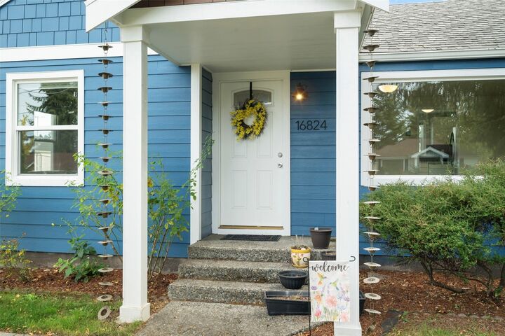 Property Photo:  16824  37th Avenue S  WA 98188 