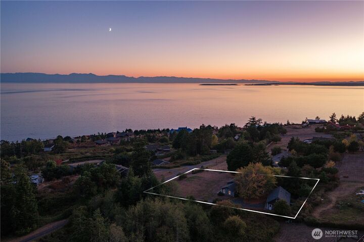 Property Photo:  116  Brower Lane  WA 98250 
