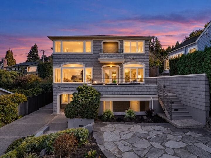 Property Photo: 9326 46th Avenue SW WA 98136