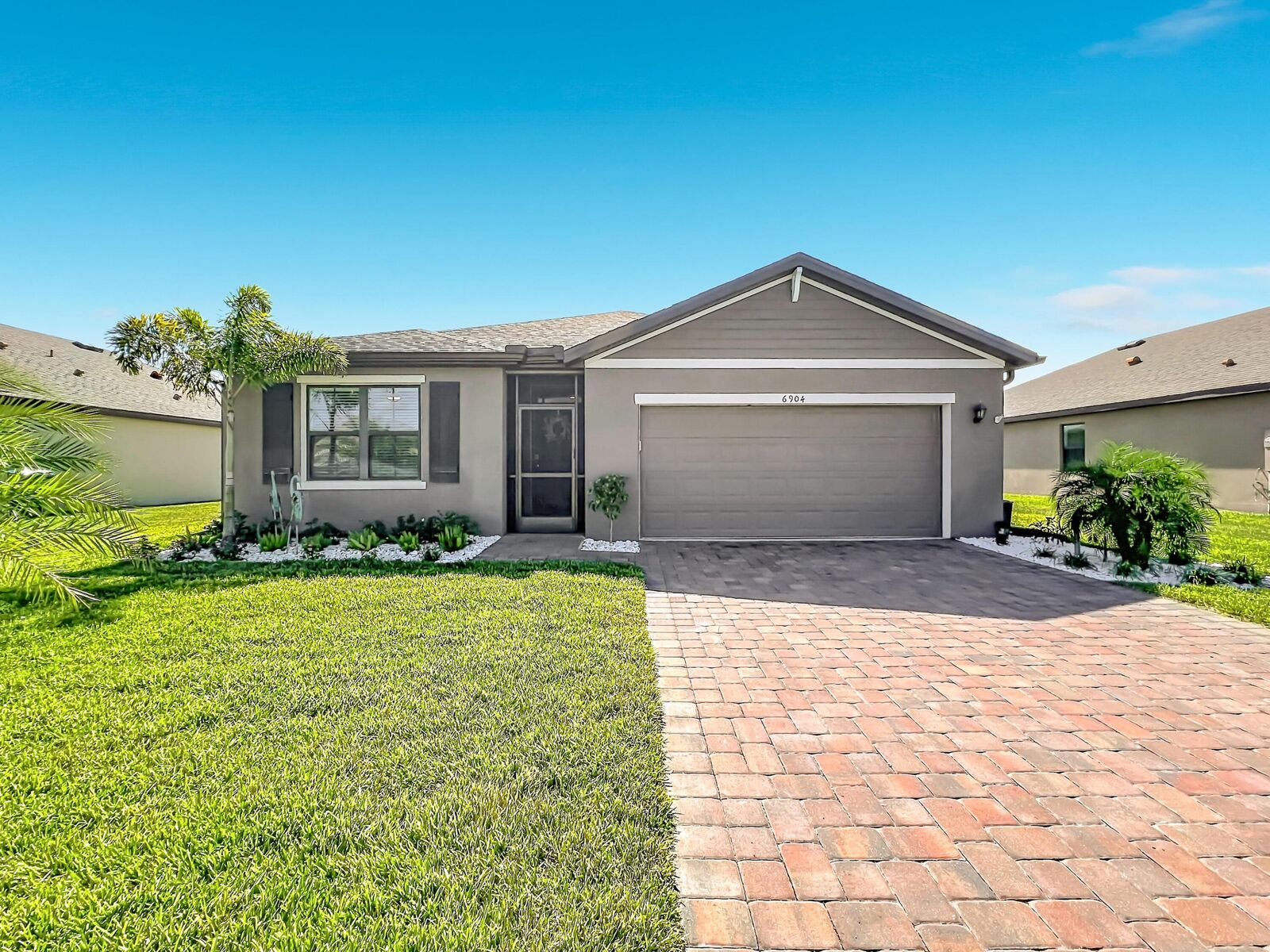 Property Photo:  6904 Topaz Drive  FL 32949 