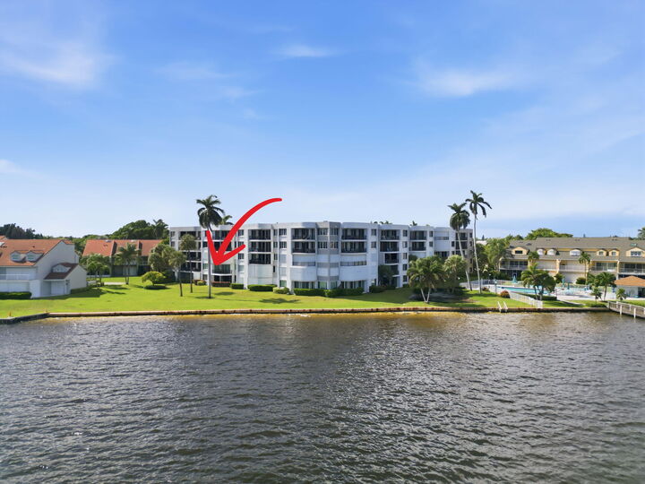 Property Photo:  8200 Lakeshore Drive 2020  FL 33462 
