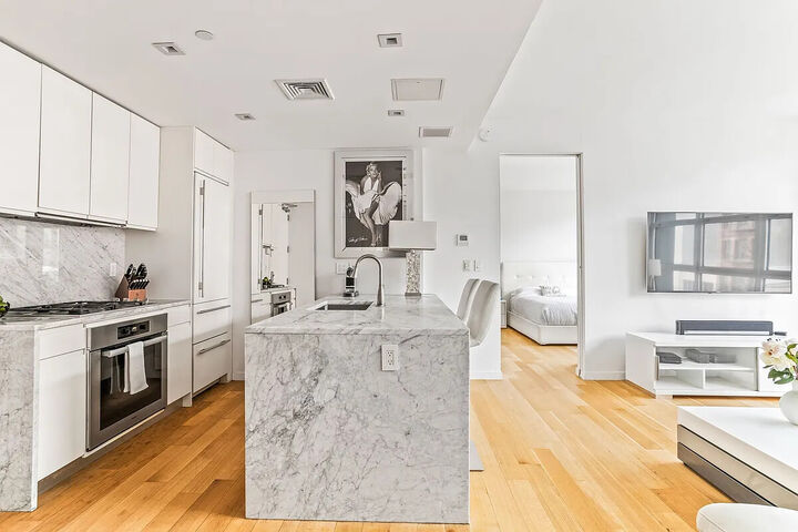Property Photo:  250 Bowery 5A  NY 10012 