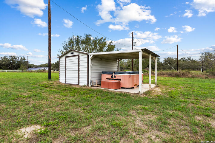Property Photo:  4320 County Road 331  TX 78114 
